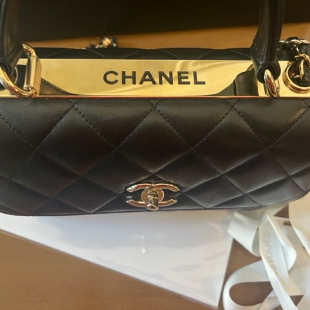 Chanel Black Quilted Lambskin Small Trendy CC Dual Handle Flap Gold Hardware - Picture 9 of 15